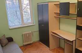 Apartament de trei camere, 47 mp, etaj 2, zona Piata 22 Decembrie