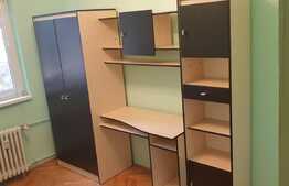 Apartament de trei camere, 47 mp, etaj 2, zona Piata 22 Decembrie