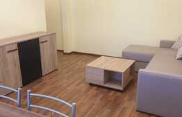 Apartament de trei camere, 47 mp, etaj 2, zona Piata 22 Decembrie