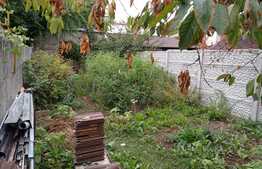 Garsonieră la casa, 26 mp utili, 100 mp teren, parter înalt, zona Dorobanților