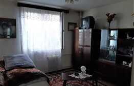 Apartament de 3 camere, 65 mp, decomandat, zona Rogerius