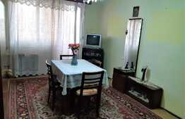 Apartament de 3 camere, 65 mp, decomandat, zona Rogerius