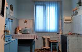 Apartament de 3 camere, 65 mp, decomandat, zona Rogerius