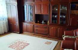 Oportunitate! Apartament de 3 camere, decomandat, etaj intermediar, zona Nufarul