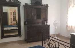 Apartament de 3 camere la casa, 80 mp, etaj 1, zona Piata Unirii