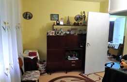 Apartament de 4 camere, 75mp, decomandat, zona Rogerius!