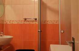 Apartament de 3 camere, tip B, semidecomandat, etaj 1, zona Rogerius!