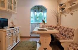 Apartament de 3 camere, tip B, semidecomandat, etaj 1, zona Rogerius!