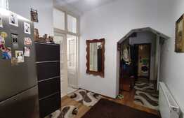 Casa de 77 mp utili, teren 121 mp, zona Centrala