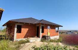 Casa de 95 mp utili, 500 mp teren, in Paleu!