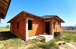 Casa de 95 mp utili, 500 mp teren, in Paleu!