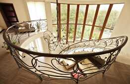 Casă de 6 camere pretabilă pentru clinică cu teren de 3900 mp în Grigorescu