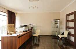 Casă de 6 camere pretabilă pentru clinică cu teren de 3900 mp în Grigorescu