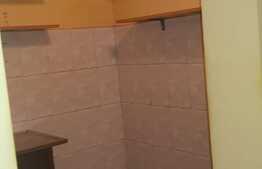 Apartament 2 camere, 28 mp, centrala proprie pe gaz,parter, zona Piata Unirii