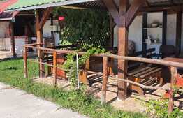 Pensiune de 17 camere lângă Felix