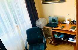 Apartament tip Q, modificat 2 camere + living, semidecomandat, zona Nufarul!