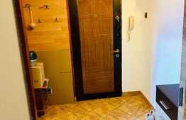 Apartament tip Q, modificat 2 camere + living, semidecomandat, zona Nufarul!