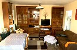 Apartament tip Q, modificat 2 camere + living, semidecomandat, zona Nufarul!