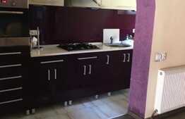 Oportunitate! Casa compusa din 2 corpuri, 180 de metri patrati construiti si teren de 1104 metri patrati in Osorhei!