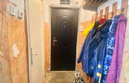 Apartament de 2 camere tip X, zona Velenta 