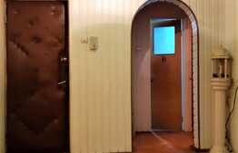 Apartament de 4 camere, semidecomandat, parcare, zona Rogerius!