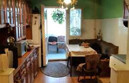 Apartament de 4 camere, semidecomandat, parcare, zona Rogerius!