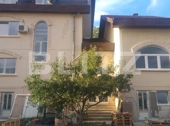 Casa de vânzare 16 camere Central - 72548CV | BLITZ Oradea | Poza1