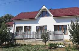 Casa cu mansarda, 200 mp utili, in zona Plastor