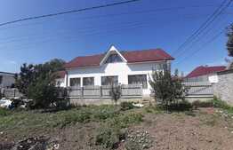 Casa cu mansarda, 200 mp utili, in zona Plastor