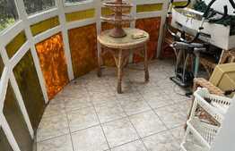 Apartament de 2 camere, decomandat, 58 mp, zona Spitalul Judetean