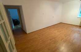 Apartament de 2 camere, decomandat, 58 mp, zona Spitalul Judetean