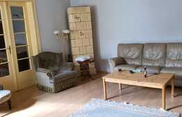 Casă de 2 camere, 98 mp utili, în Centru