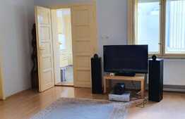 Casă de 2 camere, 98 mp utili, în Centru