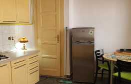 Casă de 2 camere, 98 mp utili, în Centru