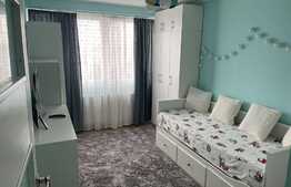 Apartament modern, 3 camere, 72 mp, in zona Nufarul