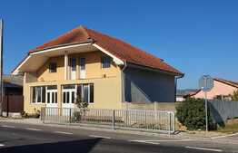 Casă de 160 mp utili, rezidential sau spațiu comercial, la 25 km de Oradea