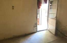 Casa de 43 mp la curte comuna in zona ultracentrala, ideala pentru investitie!