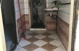 Casa de 43 mp la curte comuna in zona ultracentrala, ideala pentru investitie!