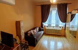 Apartament de 2 camere, 61 mp, imobil tip casa, zona Centrala! 