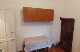 Apartament de 2 camere, 61 mp, imobil tip casa, zona Centrala! 