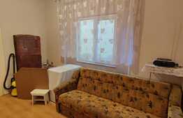 Apartament de 2 camere, 61 mp, imobil tip casa, zona Centrala! 