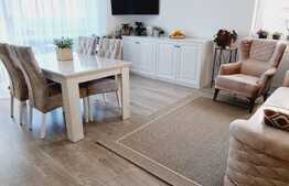 Apartament 4 camere, 74 mp, balcon, zona Prima Universității