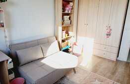 Apartament 4 camere, 74 mp, balcon, zona Prima Universității