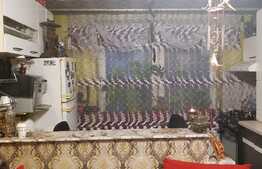 Apartament de 3 camere, 51 mp, parter inalt, zona Stefan cel Mare!