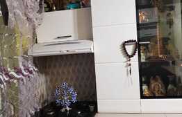 Apartament de 3 camere, 51 mp, parter inalt, zona Stefan cel Mare!