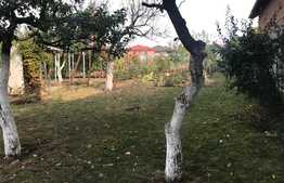 Casa de vanzare de 140 de mp si teren de 926 de mp in zona Oncea!