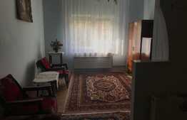 Casa de vanzare de 140 de mp si teren de 926 de mp in zona Oncea!