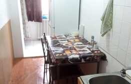 Garsoniera de vanzare, 26 mp, mobilata si utilata, zona Rogerius!