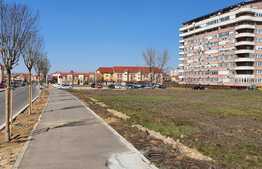 Teren de 3621 mp pentru apartamente/clinică/hotel