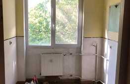 Apartament de 3 camere, semidecomandat, 54 mp utili, renovabil, Rogerius
